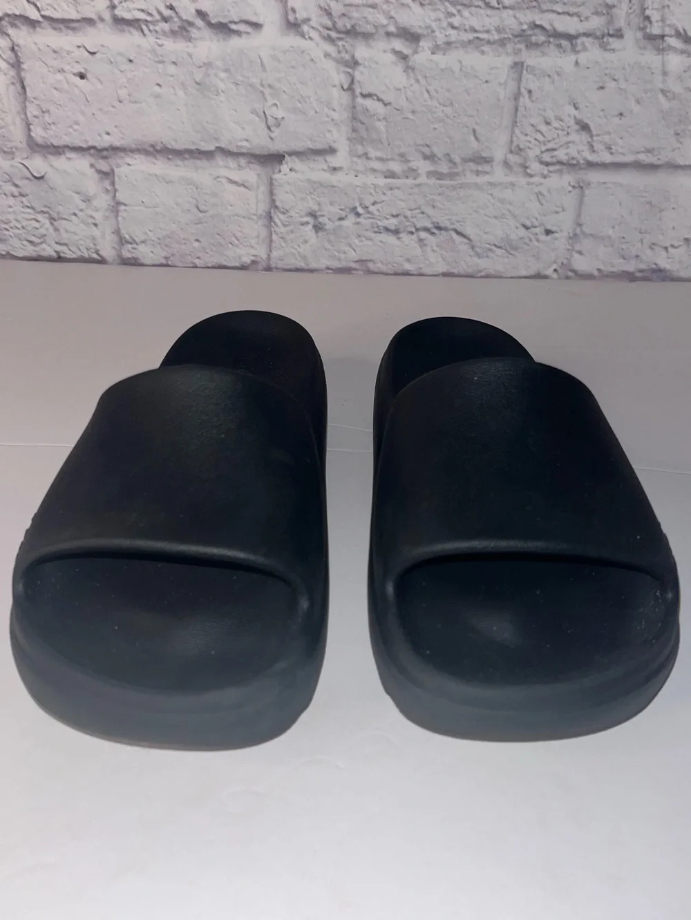 Adidas Adilette Lumia Slides Youth Girls  Size 5 Black Slip On Sandals  Boys